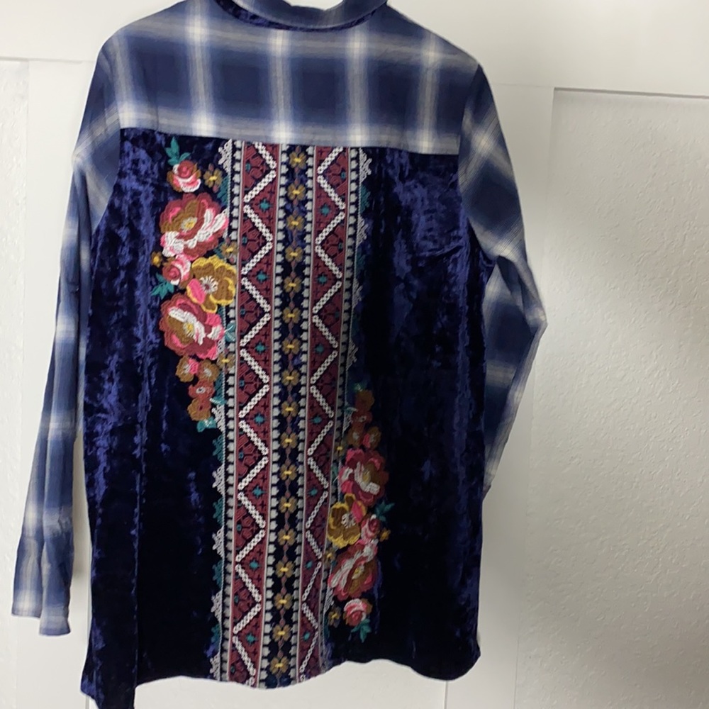 Brand new Floral Embroidery button down top.